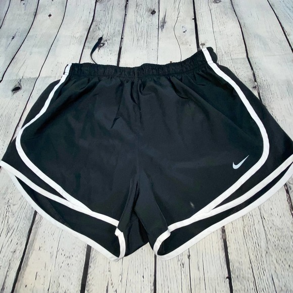 Nike Pants - Nike Tempo DRI-FIT Women's Running Shorts Medium